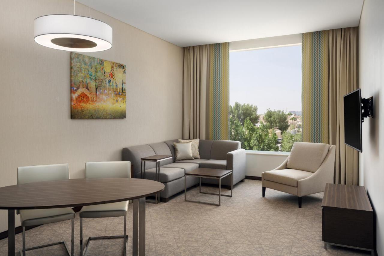 Hyatt Place Riyadh Sulaimania Riade Exterior foto